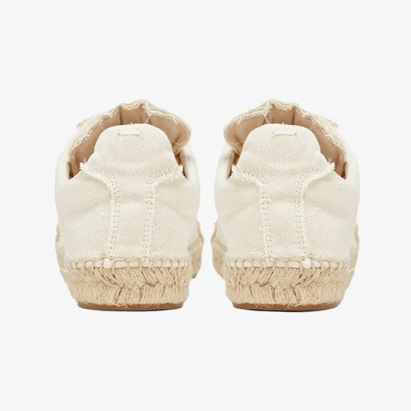Chic Off-White canvas Sneakers