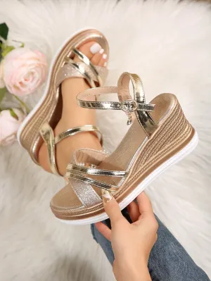 European And American Style Plus Size Women's Champagne Color Cross Band Platform Wedge Slipper, With Shiny Open Toe And Thick Sole For Casual, Fashionable, Outdoor, Beach, Summer Wear